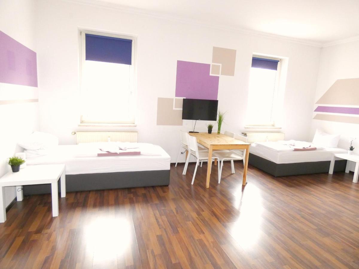 Sunnyhome Monteurwohnungen Und Apartments In Schwandorf Buitenkant foto