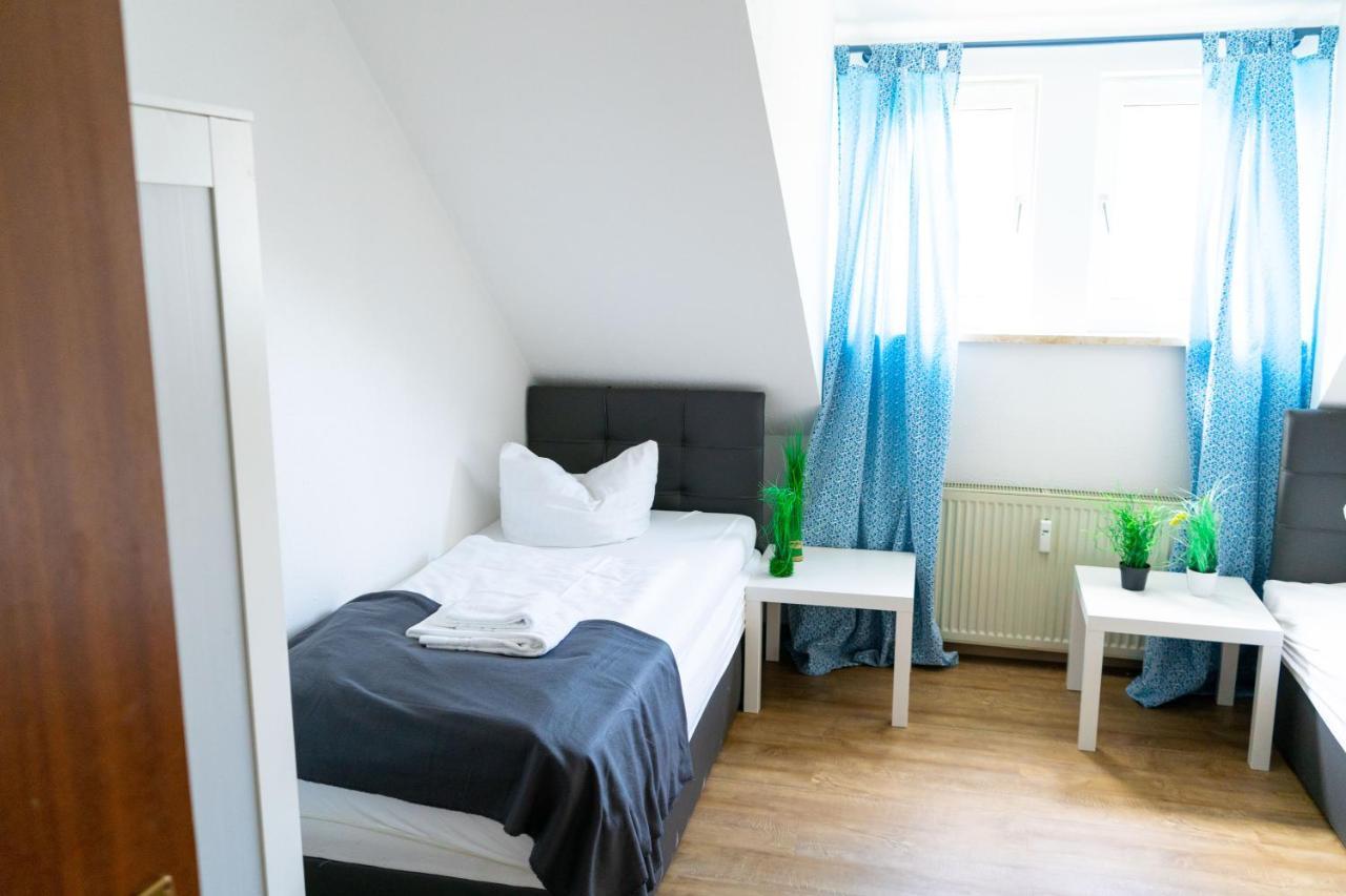 Sunnyhome Monteurwohnungen Und Apartments In Schwandorf Buitenkant foto