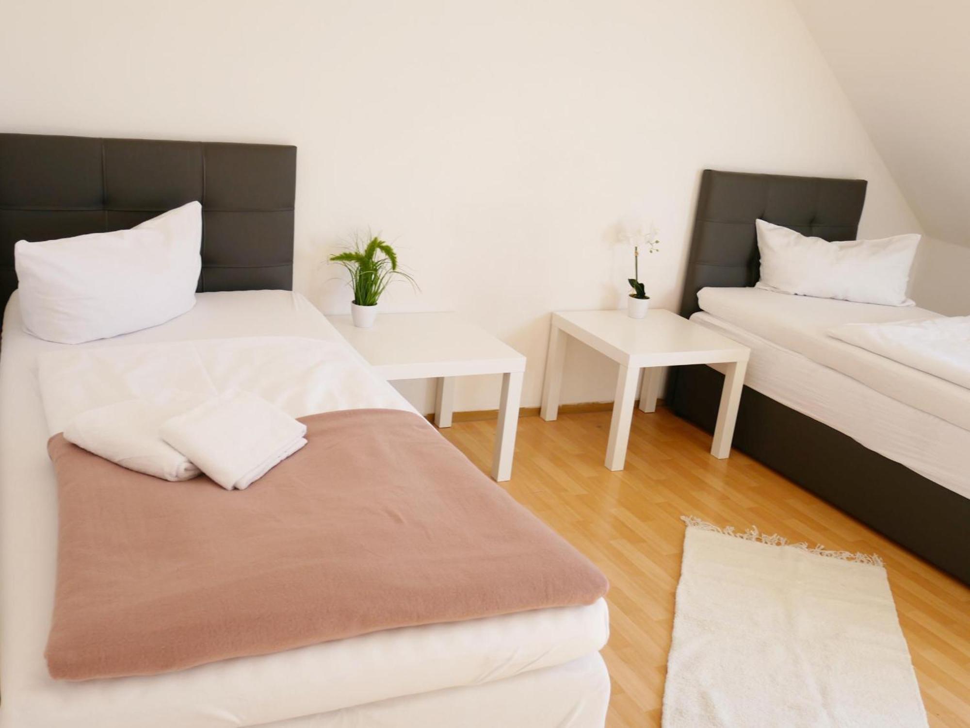 Sunnyhome Monteurwohnungen Und Apartments In Schwandorf Buitenkant foto