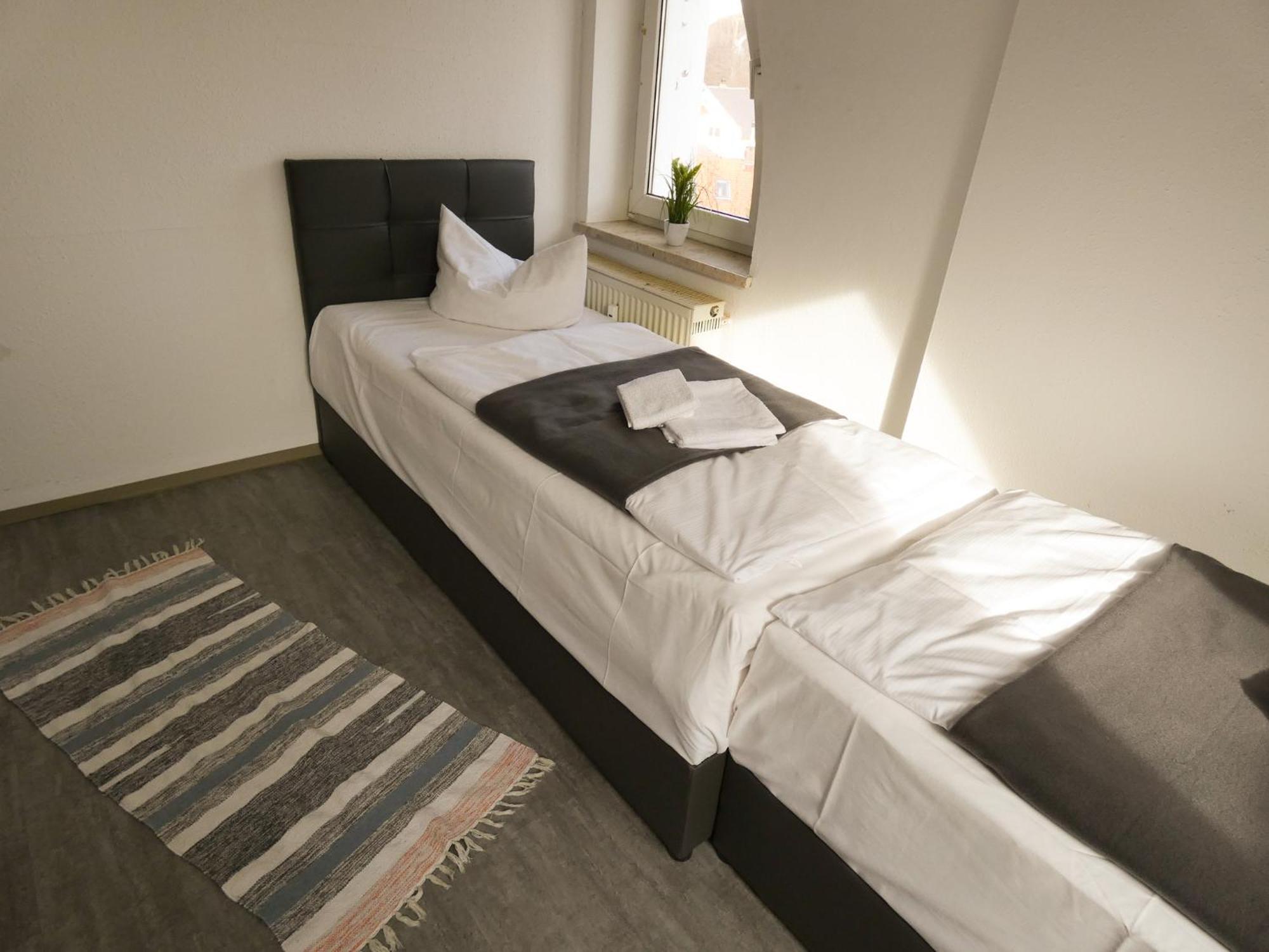 Sunnyhome Monteurwohnungen Und Apartments In Schwandorf Buitenkant foto